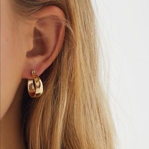 Gia chunky gold Hoop earring